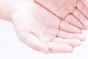 女性の手│埼玉県宮代町 幸手 白岡 事業応援つながりサロン Nonkiなサロン＆She’s Seminar